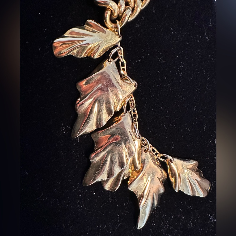 NE7 Vintage Escada gold leaf sautoir necklace - Picture 3 of 11